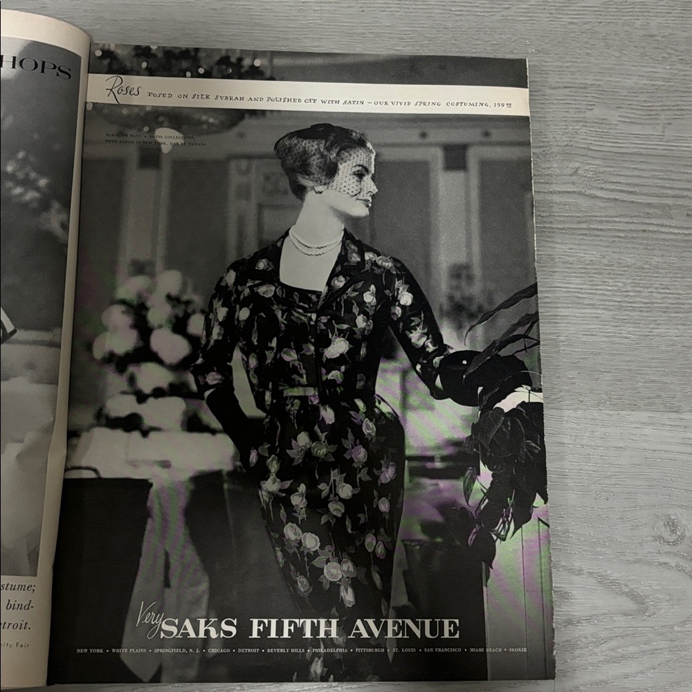 1960 Vogue Magazine with Floral Headpiece Cover 1960 - Picture 2 of 7